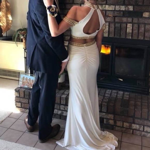 PROM DRESS - Picture 2 of 2